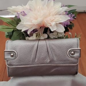 Nine and Co. - Clutch